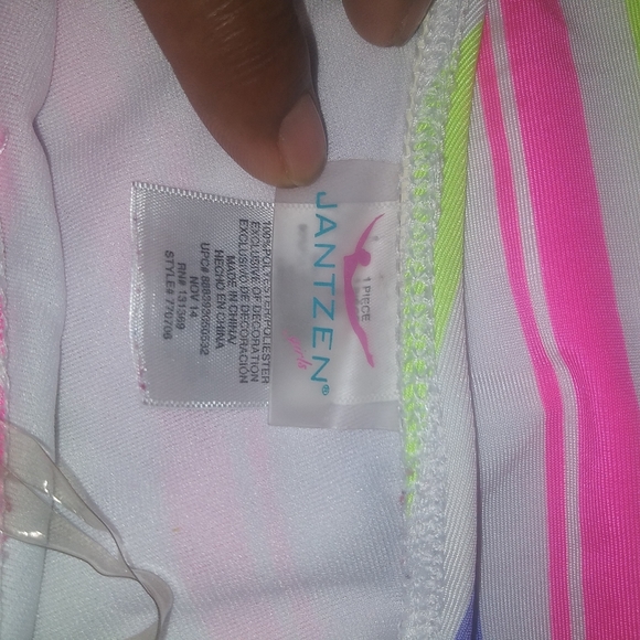 4/$25 Girls 1 piece Swimsuit Size 10 - Picture 4 of 6